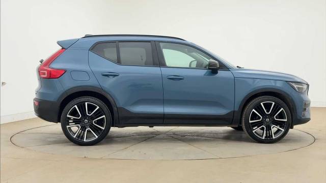2025 Volvo XC40 2.0 B4 Mild hybrid Petrol Ultra Dark