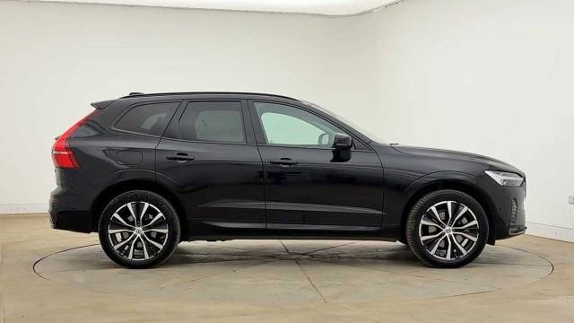 2025 Volvo XC60 2.0 B5 AWD Mild hybrid Petrol Ultra Dark