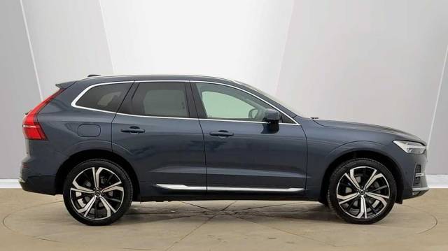 2025 Volvo XC60 2.0 B5 AWD Mild hybrid Petrol Ultra Bright