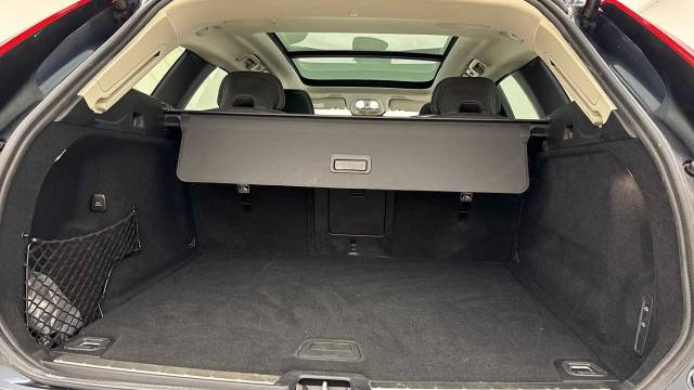 2025 Volvo XC60 2.0 B5 AWD Mild hybrid Petrol Ultra Bright