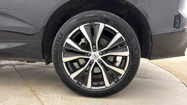 2025 Volvo XC60 2.0 B5 AWD Mild hybrid Petrol Ultra Dark