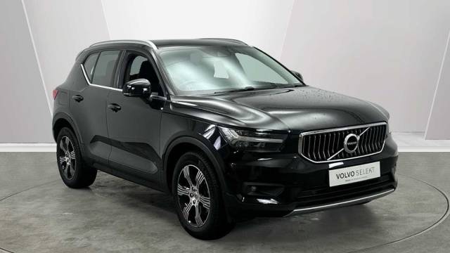 Volvo XC40 2.0 B5 AWD mild hybrid Petrol Inscription 4x4 vehicle Petrol Onyx Black