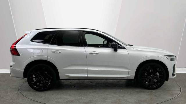 2025 Volvo XC60 2.0 B5 AWD Mild Hybrid Petrol Black Edition Plus