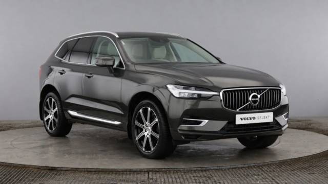 Volvo XC60 2.0 T8 AWD PHEV Recharge Inscription Pro 4x4 vehicle Petrol Pine Grey