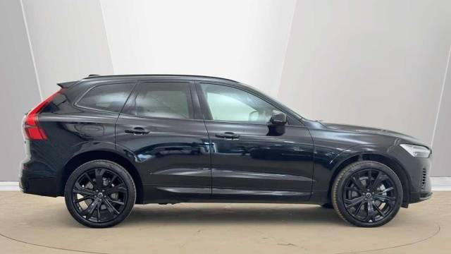 2025 Volvo XC60 2.0 T6 AWD PHEV Recharge Black Edition Plus