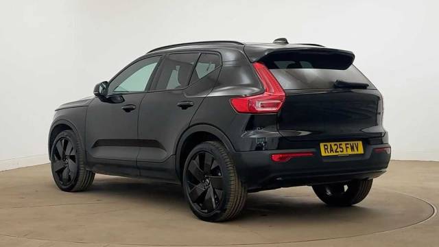 2025 Volvo XC40 2.0 B4 Mild Hybrid Petrol, Black Edition Ultra