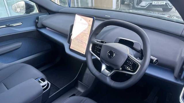 2025 Volvo Ex30 Single Motor Extended Range Electric Plus