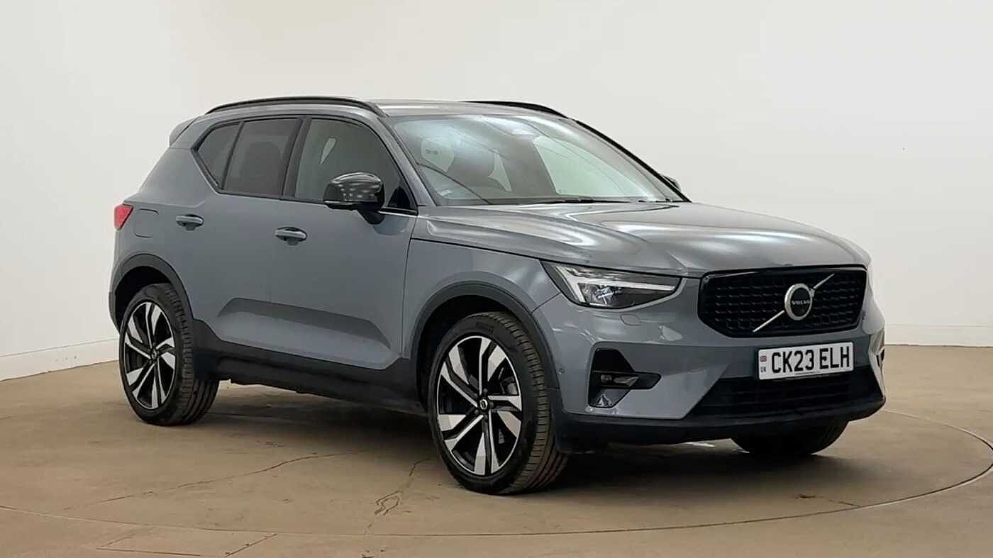 2023 Volvo XC40