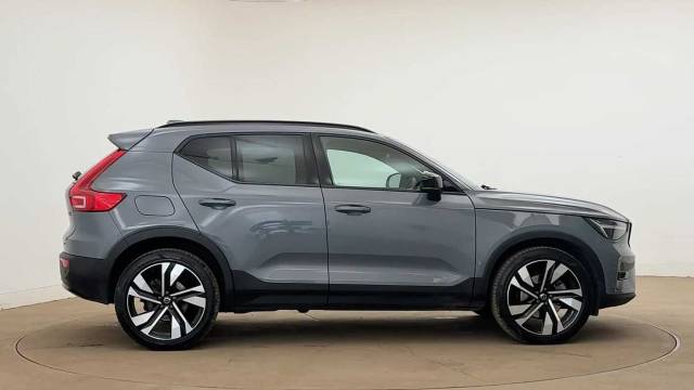 2023 Volvo XC40 2.0 B4 mild hybrid Petrol Ultimate Dark