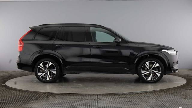 2022 Volvo XC90 2.0 B5 AWD mild hybrid R-Design