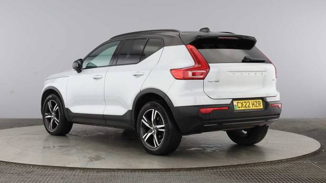 2022 Volvo XC40 1.5 T3 R-Design Manual