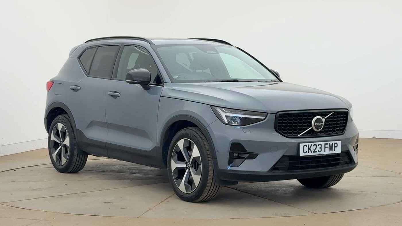 2023 Volvo XC40