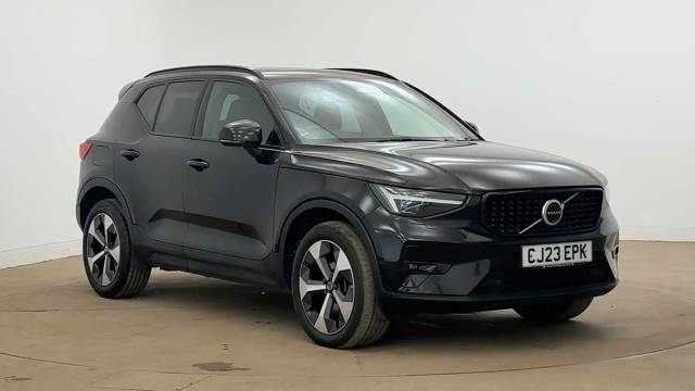 Volvo XC40 2.0 B4 Mild hybrid Petrol Ultimate Dark 4x4 vehicle Petrol Onyx Black