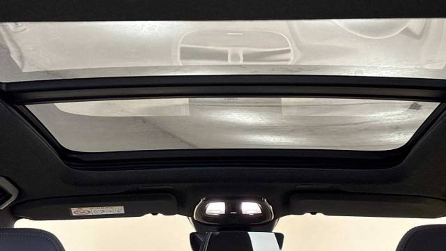 2023 Volvo XC40 2.0 B4 Mild hybrid Petrol Ultimate Dark