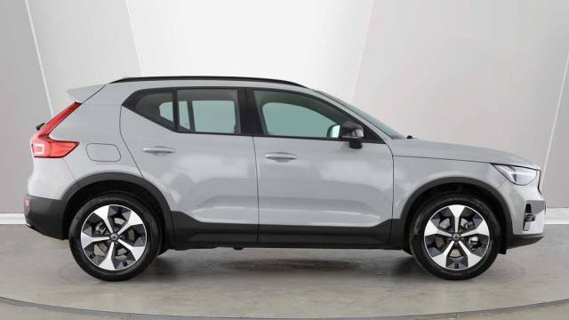 2025 Volvo XC40 2.0 B3 Mild hybrid Petrol Plus Dark