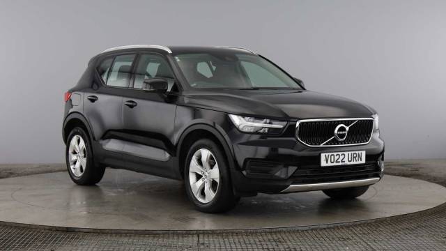 Volvo XC40 1.5 T3 Momentum Manual 4x4 vehicle Petrol Onyx Black