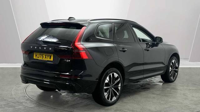 2025 Volvo XC60 2.0 T8 AWD PHEV Electric/Petrol Ultra Dark