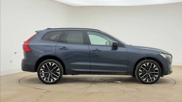 2025 Volvo XC60 2.0 B5 AWD Mild hybrid Petrol Ultra Dark