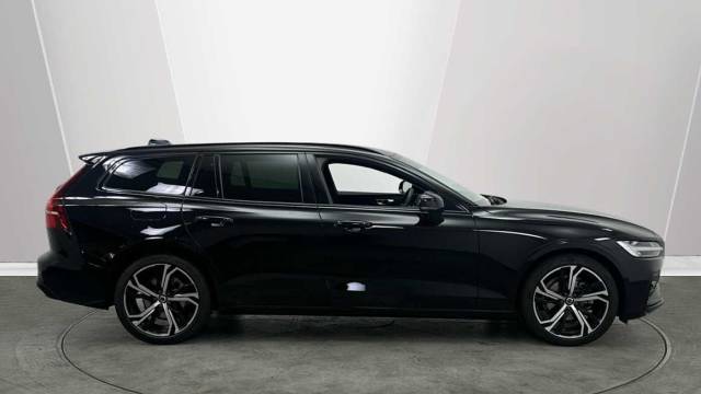 2025 Volvo V60 2.0 B4 Mild hybrid Petrol Plus Dark
