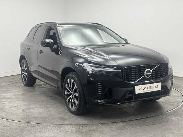 Volvo XC60 2.0 B5 AWD Mild Hybrid Petrol Plus Dark 4x4 vehicle Petrol Black Stone