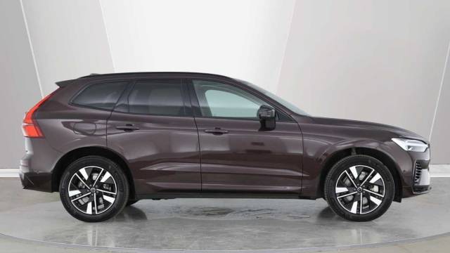 2025 Volvo XC60 2.0 T6 AWD PHEV Electric/Petrol Plus Dark