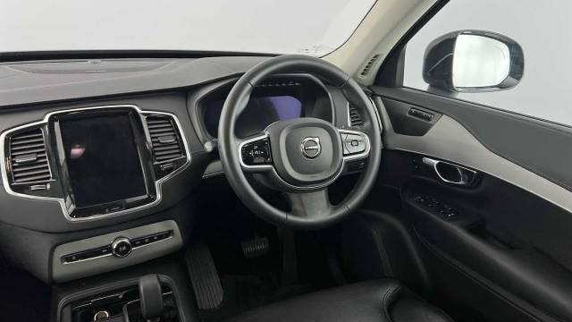 2022 Volvo XC90 2.0 B5 AWD Mild Hybrid Diesel Plus Dark 7 Seats