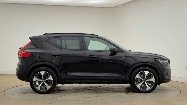 2023 Volvo XC40 2.0 B4 Mild Hybrid Petrol Ultimate Dark