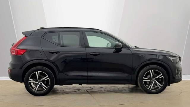 2023 Volvo XC40 2.0 B3 Mild Hybrid Petrol Plus Dark