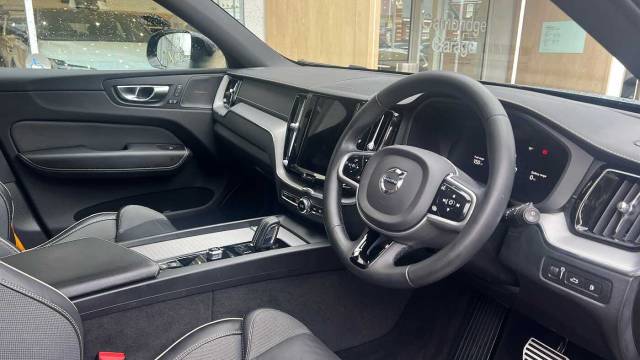 2022 Volvo XC60 2.0 T8 AWD PHEV Recharge Polestar Engineered