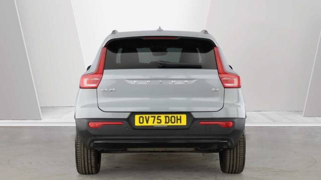 2025 Volvo XC40 2.0 B3 Mild hybrid Petrol Ultra Dark