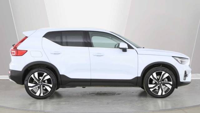 2025 Volvo XC40 2.0 B3 Mild Hybrid Petrol Ultra Bright