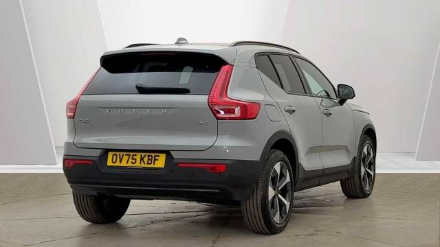 2025 Volvo XC40 2.0 B4 Mild Hybrid Petrol Plus Dark