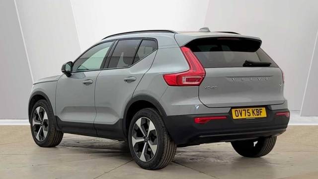 2025 Volvo XC40 2.0 B4 Mild Hybrid Petrol Plus Dark