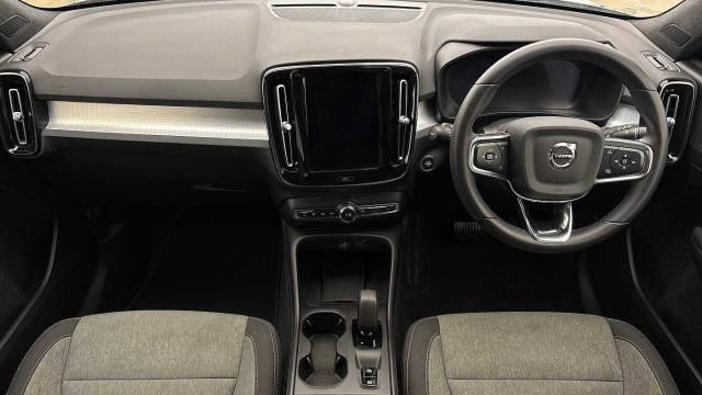2023 Volvo XC40 2.0 B3 Mild Hybrid Petrol Core