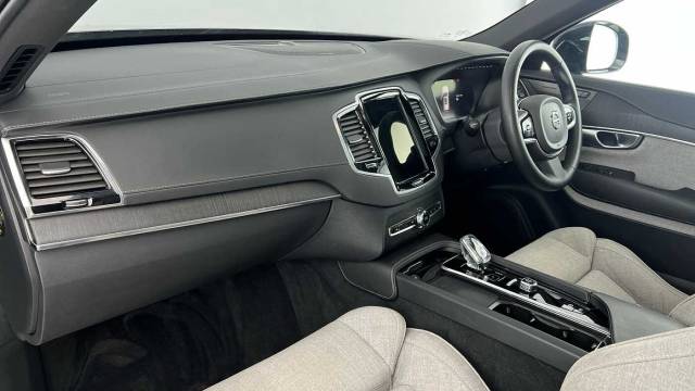 2023 Volvo XC90 2.0 T8 AWD Recharge PHEV Electric/Petrol Plus Dark