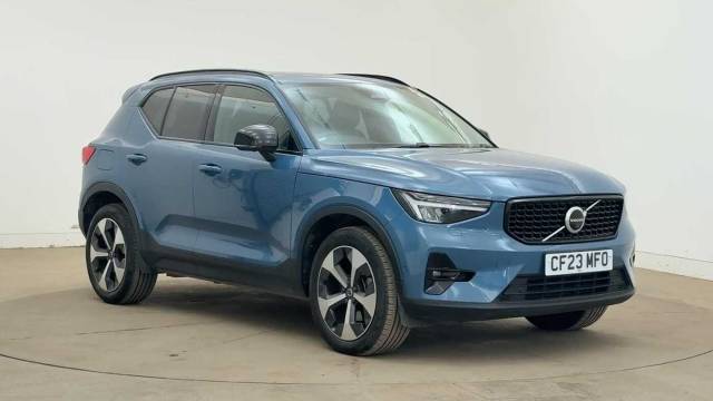 Volvo XC40 2.0 B4 Mild Hybrid Petrol Ultimate Dark 4x4 vehicle Petrol Fjord Blue