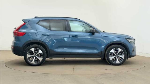 2023 Volvo XC40 2.0 B4 Mild Hybrid Petrol Ultimate Dark
