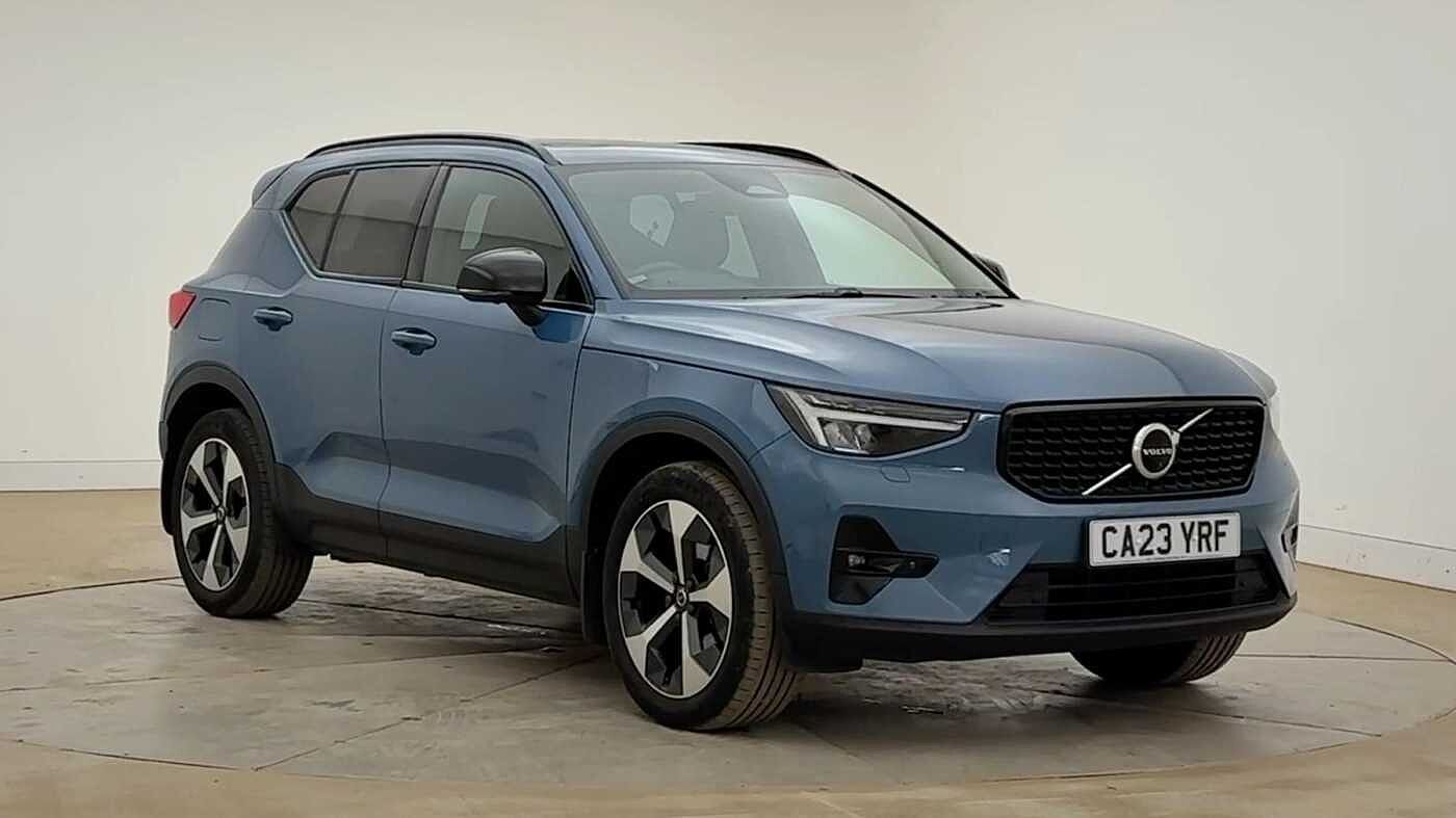 2023 Volvo XC40
