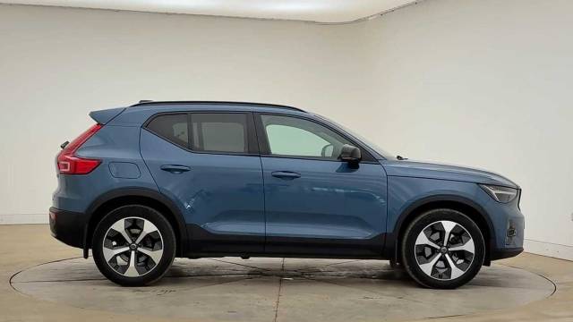 2023 Volvo XC40 2.0 B4 Mild Hybrid Petrol Ultimate Dark