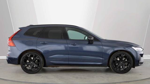 2025 Volvo XC60 2.0 B5 AWD Mild Hybrid Petrol Black Edition Ultra