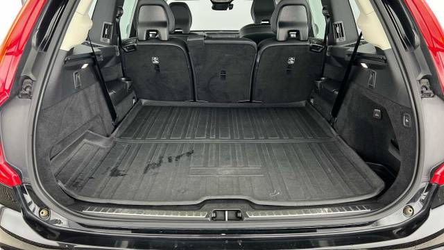 2022 Volvo XC90 2.0 B5 AWD Mild Hybrid Diesel Plus Dark