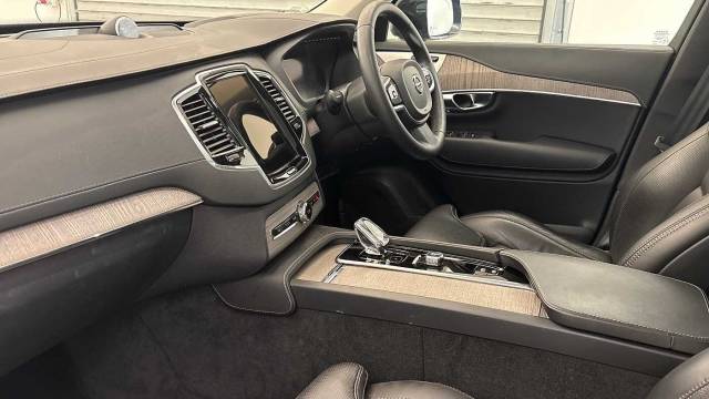 2023 Volvo XC90 2.0 B5 AWD Mild Hybrid Petrol Ultimate Dark
