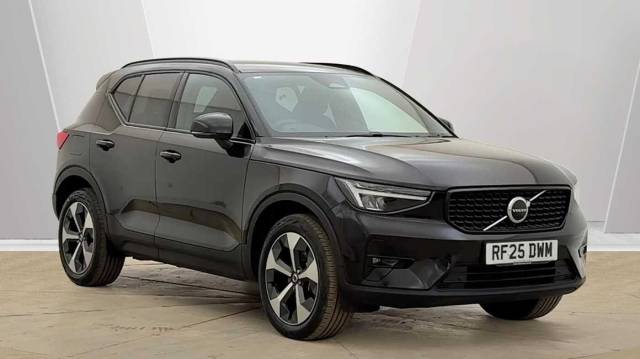 Volvo XC40 2.0 B3 Mild Hybrid Petrol Plus Dark 4x4 vehicle Petrol Onyx Black
