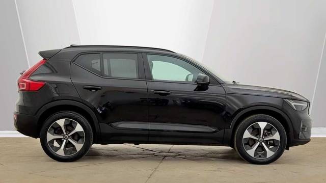 2025 Volvo XC40 2.0 B3 Mild Hybrid Petrol Plus Dark