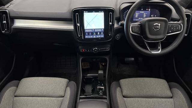 2024 Volvo XC40 2.0 B3 Mild Hybrid Petrol Plus Dark
