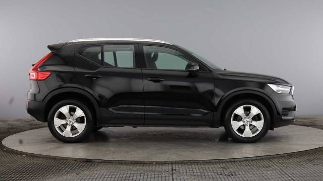 2021 Volvo XC40 1.5 T3 Momentum Manual