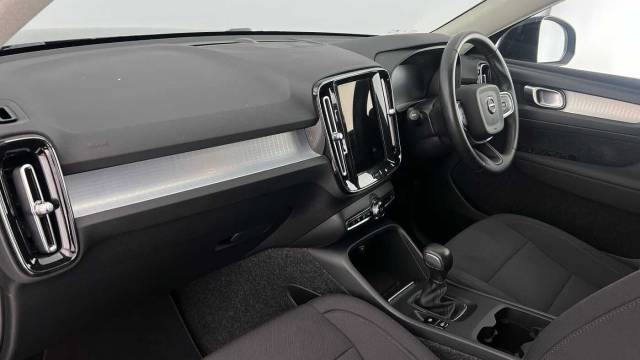 2021 Volvo XC40 1.5 T3 Momentum Manual
