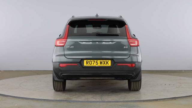2025 Volvo XC40 2.0 B3 Mild Hybrid Petrol Plus Pro Dark