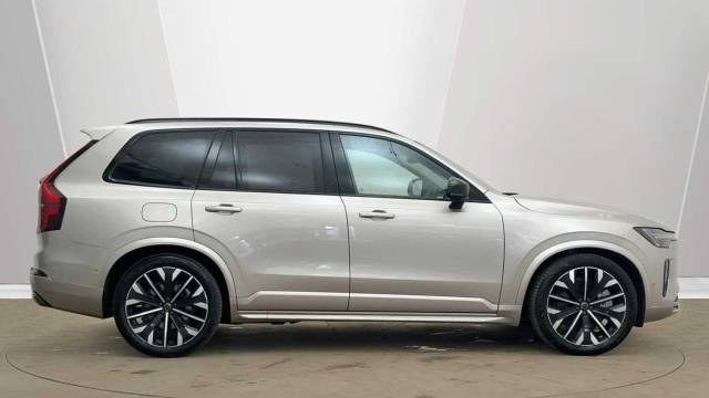 2025 Volvo XC90 2.0 T8 AWD PHEV Electric/Petrol Ultra Dark