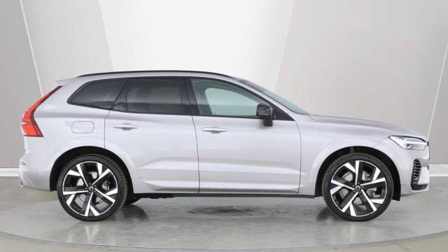 2025 Volvo XC60 2.0 T8 AWD PHEV Electric/Petrol Ultra Dark